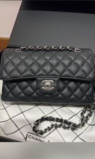 CHANEL 22P Top Handle Black Rectangular Mini Flap Bag – Fashion