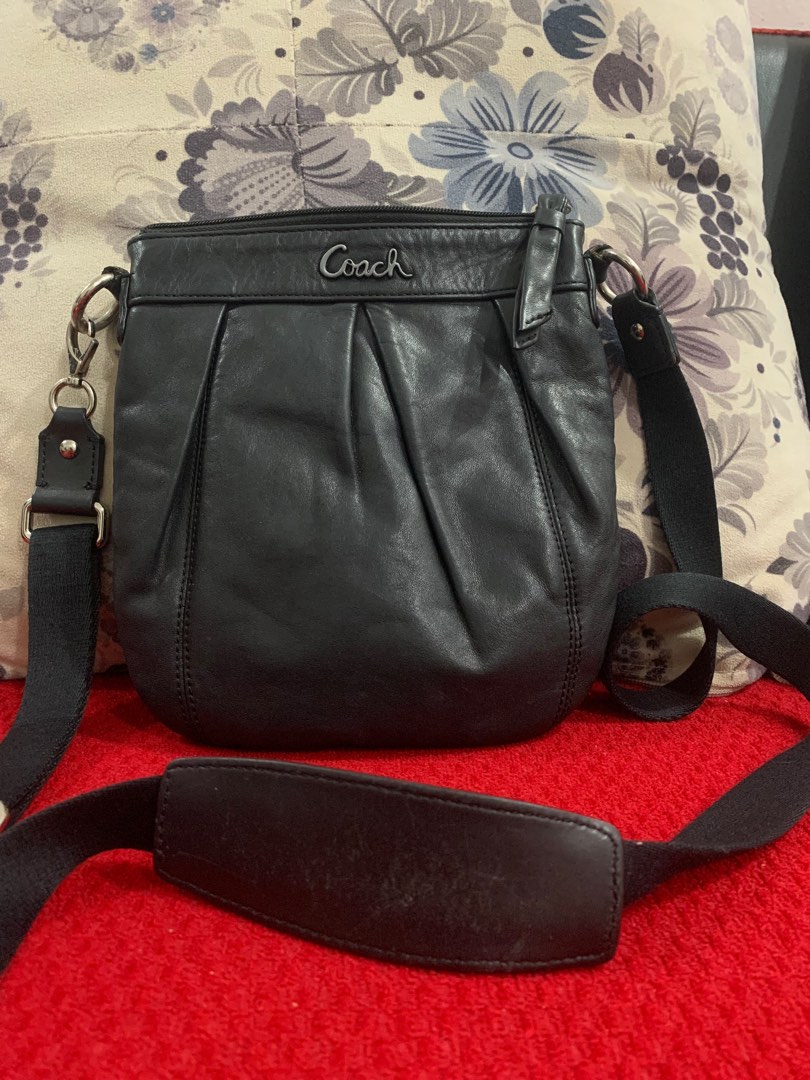 Coach small sling bag black store