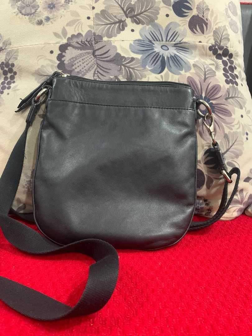 Coach small hotsell purse black