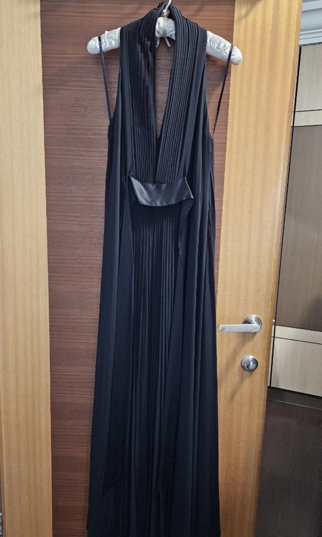 Low cut maxi dress outlet