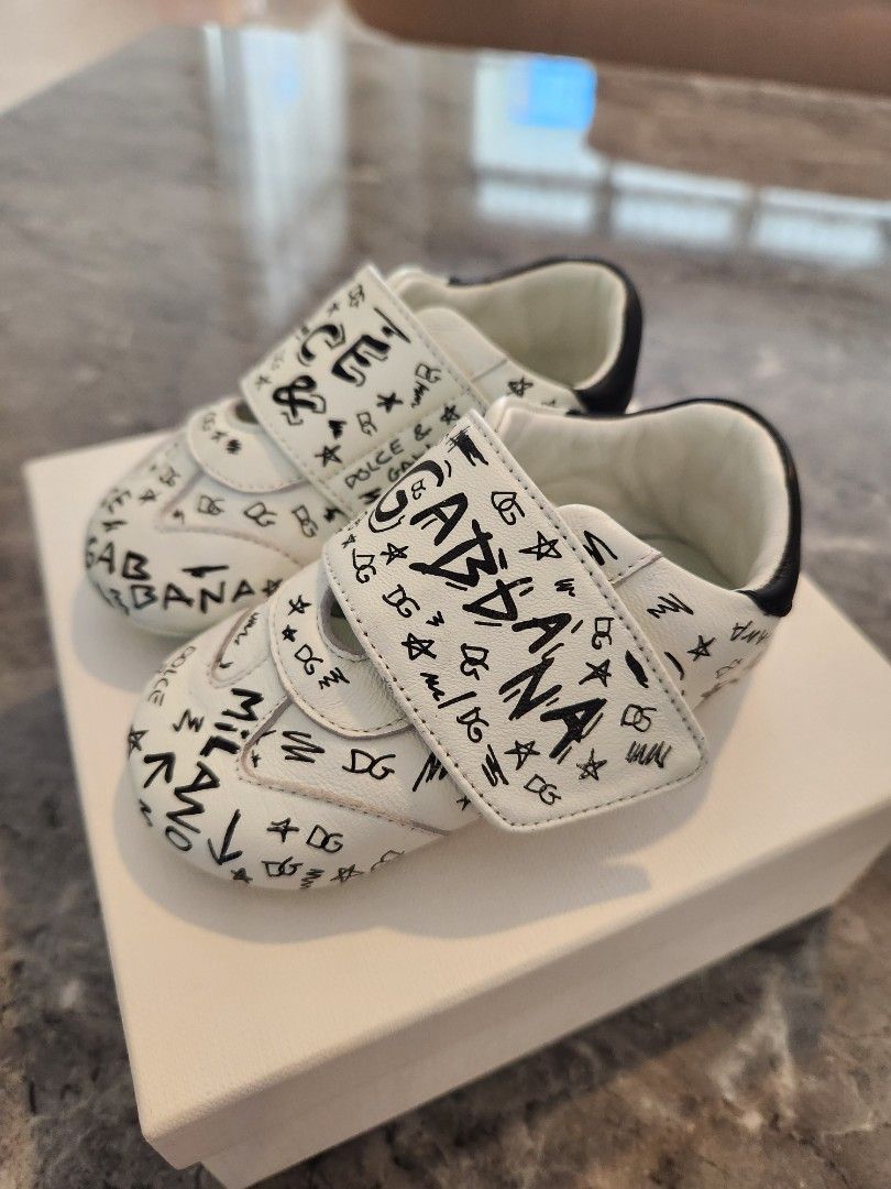 D&g baby shoes hotsell