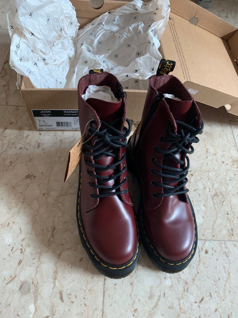 Dr martens red polish 2025