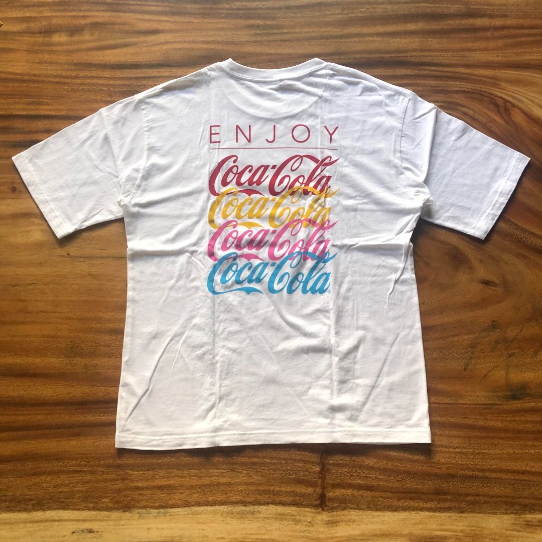 GU Coca Cola Graphic Tee (Category: Tshirts & Polo Shirts ) located in Pasig City. Submitted by maplemart (Listing ID 1268602276, Image 1). Description: Selling my pre-loved GU Coca Cola Graphic Tee brought from GU Shibuya, Tokyo. Has L size on tag. Actual dimes are 21 x 27.5 (see picture). Shipping fee via J&T to be shouldered by buyer. Negotiable esp. when taking more items - just send me a message!.
