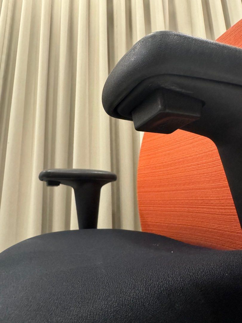 Haworth Office Chair, Furniture & Home Living, Furniture, Chairs on