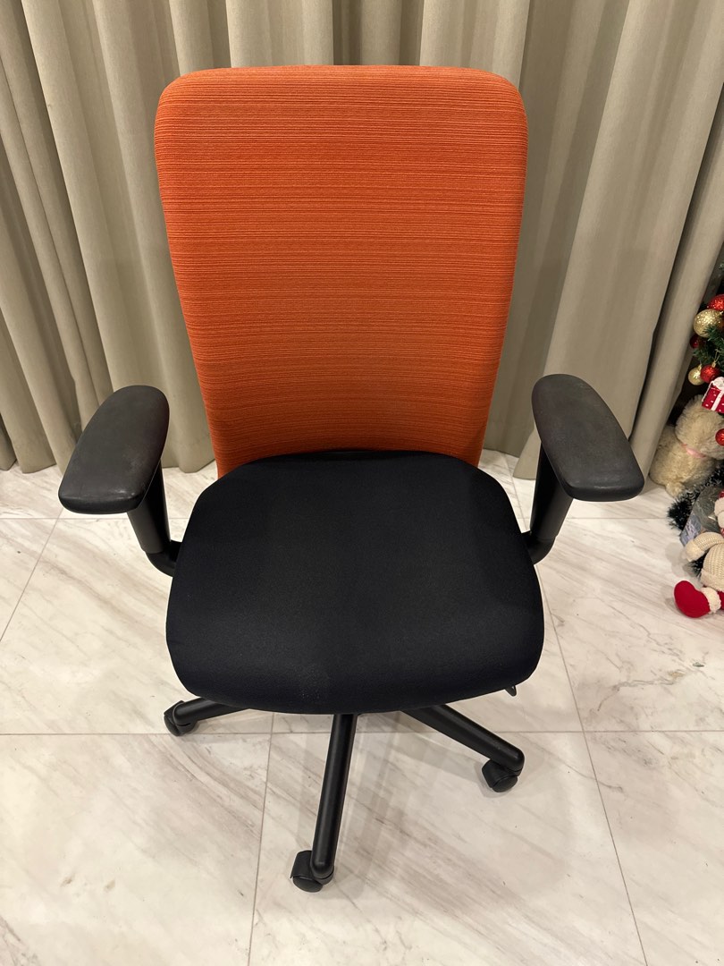 Haworth Office Chair, Furniture & Home Living, Furniture, Chairs on