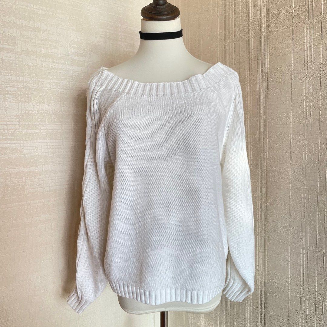 Hollister off the outlet shoulder sweater