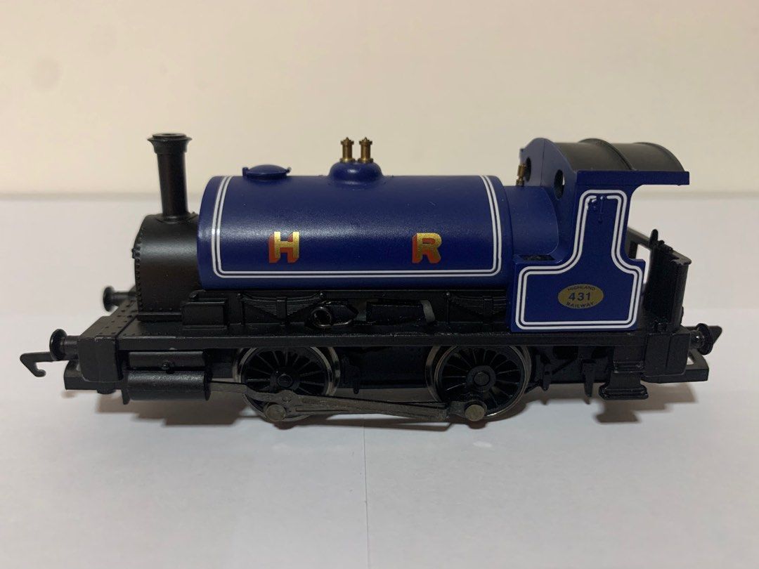 Hornby r1220 store