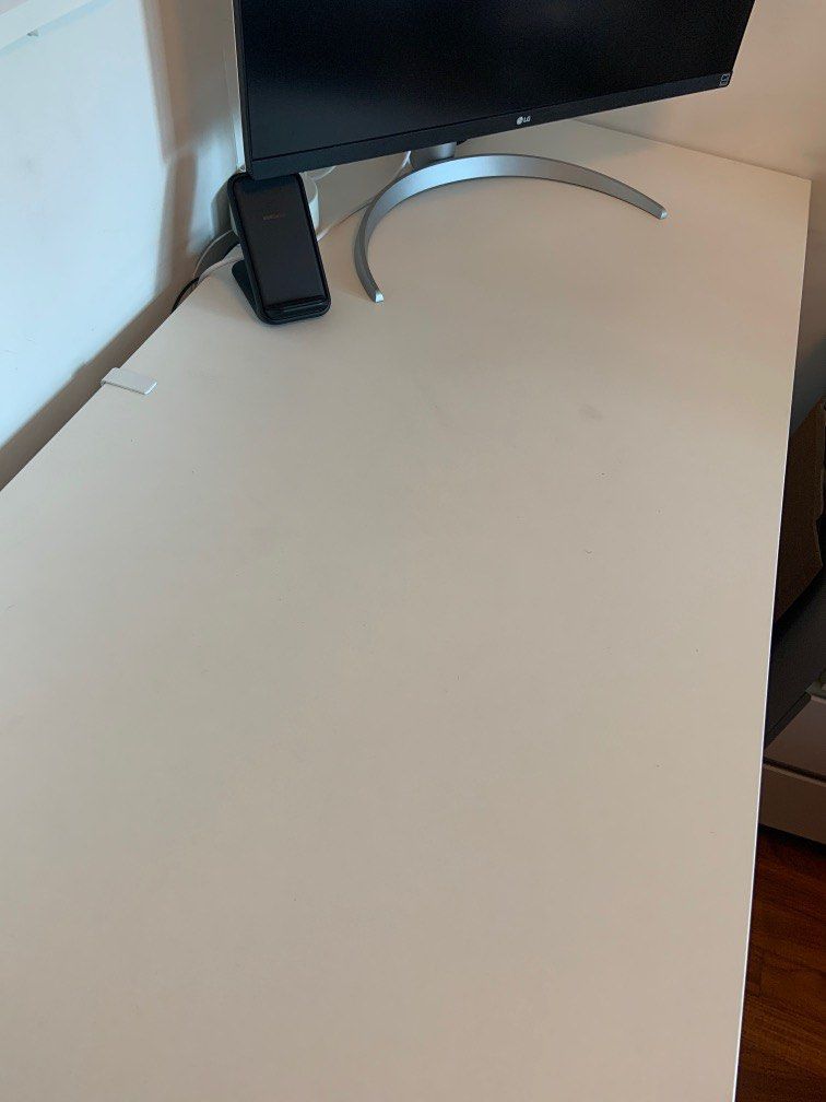 Humanscale Float Height Adjustable Table (Category: Tables & Sets) located in Singapore. Submitted by celenajasmin (Listing ID 1268557842, Image 2). Description: Selling my Humanscale Float Table, manually operated height adjustable table. (U.P $2,599) Length: 1500mm Depth: 600mm Great for WFH setup. Selling because it's too big for our room. Buyer to arrange own transport..