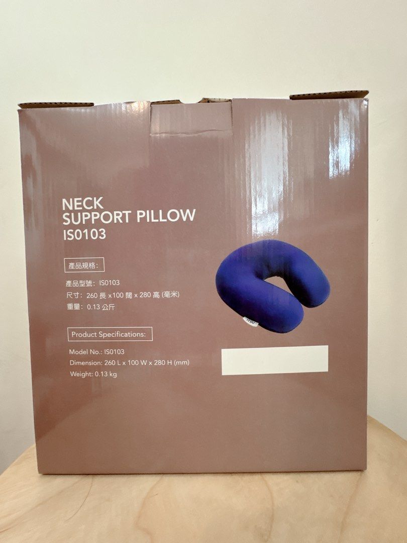 Itsu Neck Support Pillow, Hobbies & Toys, Travel, Travel Essentials