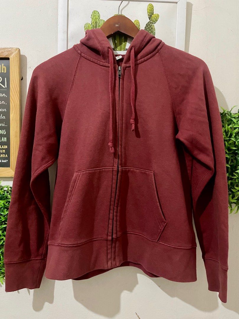 Jaket uniqlo deals original