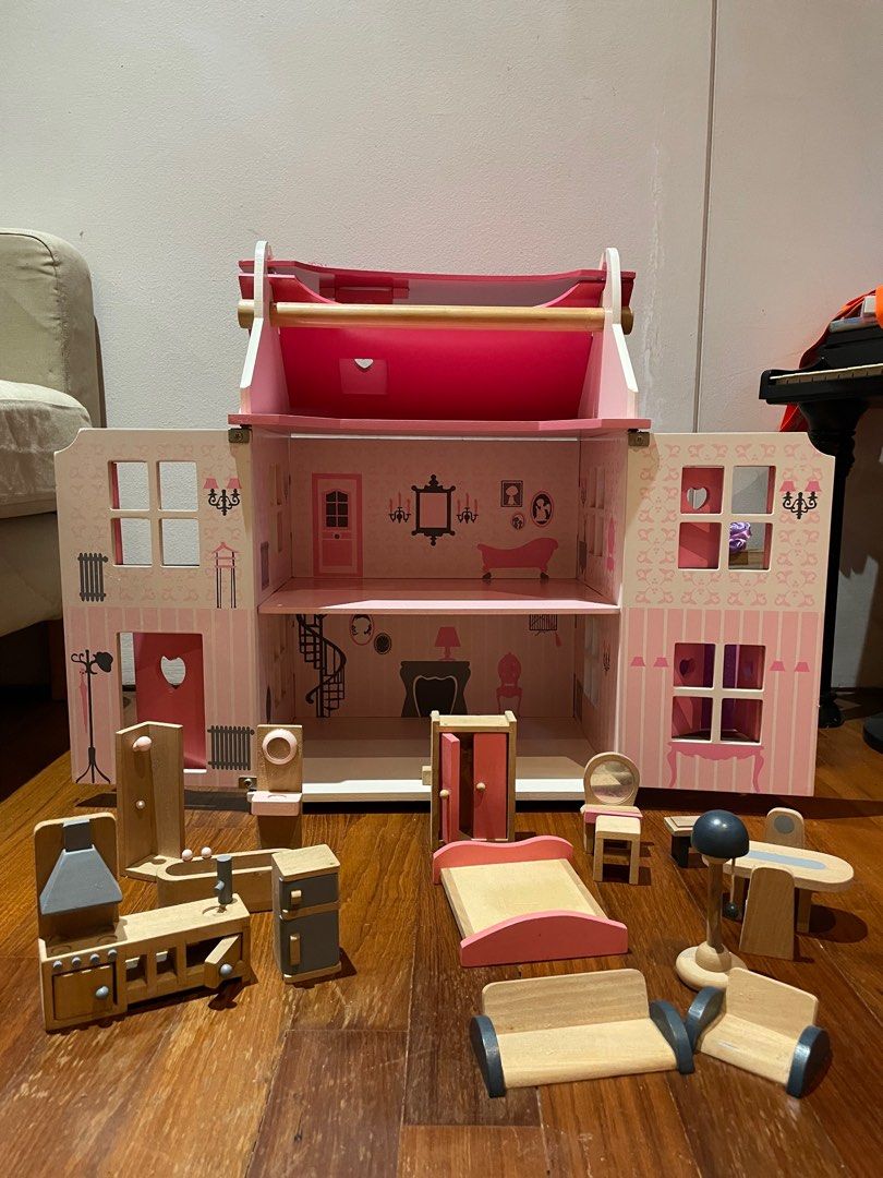 Janod wooden dollhouse, Hobbies & Toys, Toys & Games on Carousell