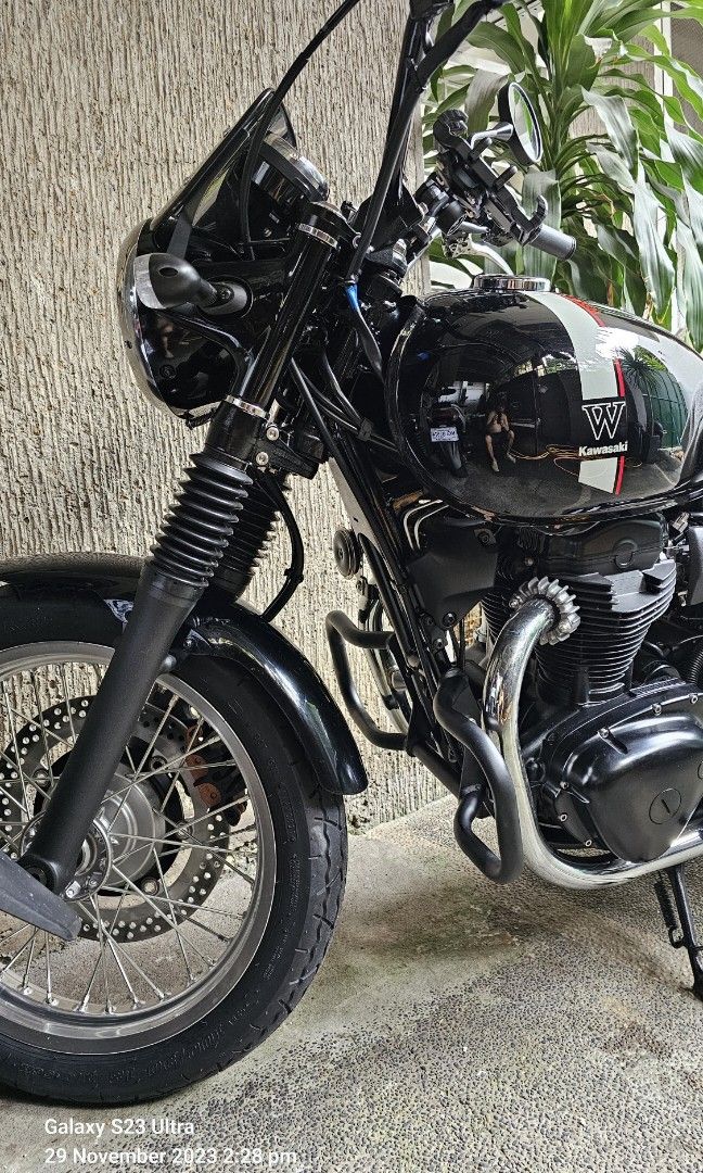 Kawasaki W800 crash bar, Motorbikes, Motorbikes for Sale on Carousell