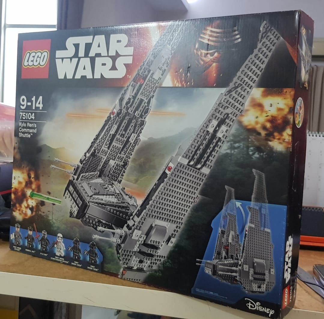 Lego star sales wars command shuttle