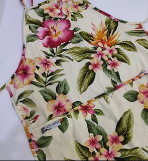 Hawaii Local Design Hibiscus Flower Beige Adult Apron Made in Hawaii