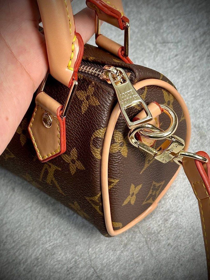 LOUIS VUITTON (Category: Bags & Wallets) located in Toronto. Submitted by ahmettsudas (Listing ID 1268691719, Image 3). Description: Write for information .