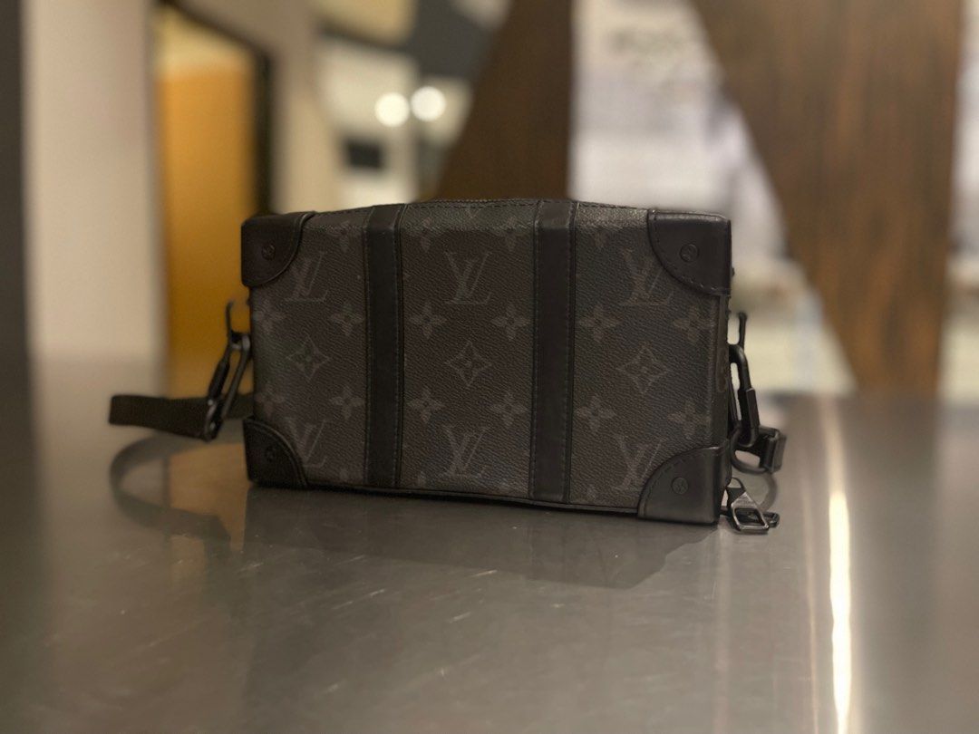 Lv soft trunk wallet top