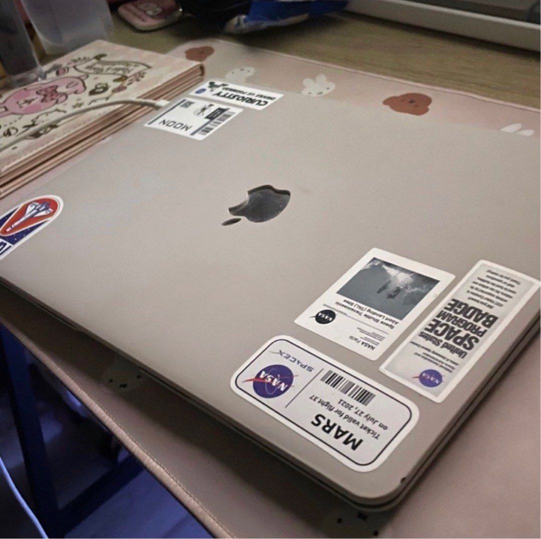 MacBook Air 128g ( 2019 )銀色, 電腦及科技產品, 桌上電腦或筆記型