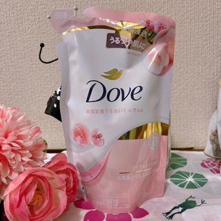 Made in Japan DOVE Body Wash Peach & Sweet Pea With Moisturizing Milk and Triple Ceramide 330g