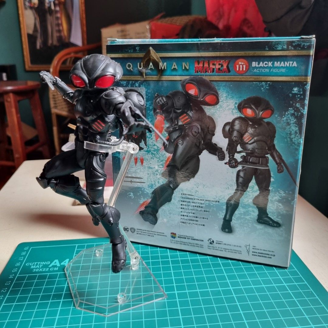 Mafex black manta on sale