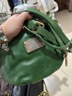(Category: ) located in . Submitted by shahreen83 (Listing ID 1268582576, Image 1). Description: .
