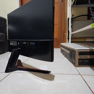 Monitor LG 24 in