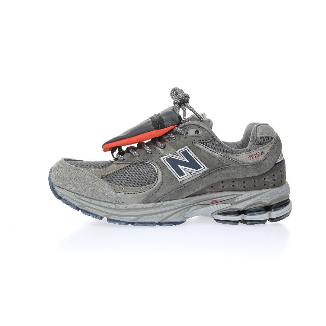 New Balance 2002R