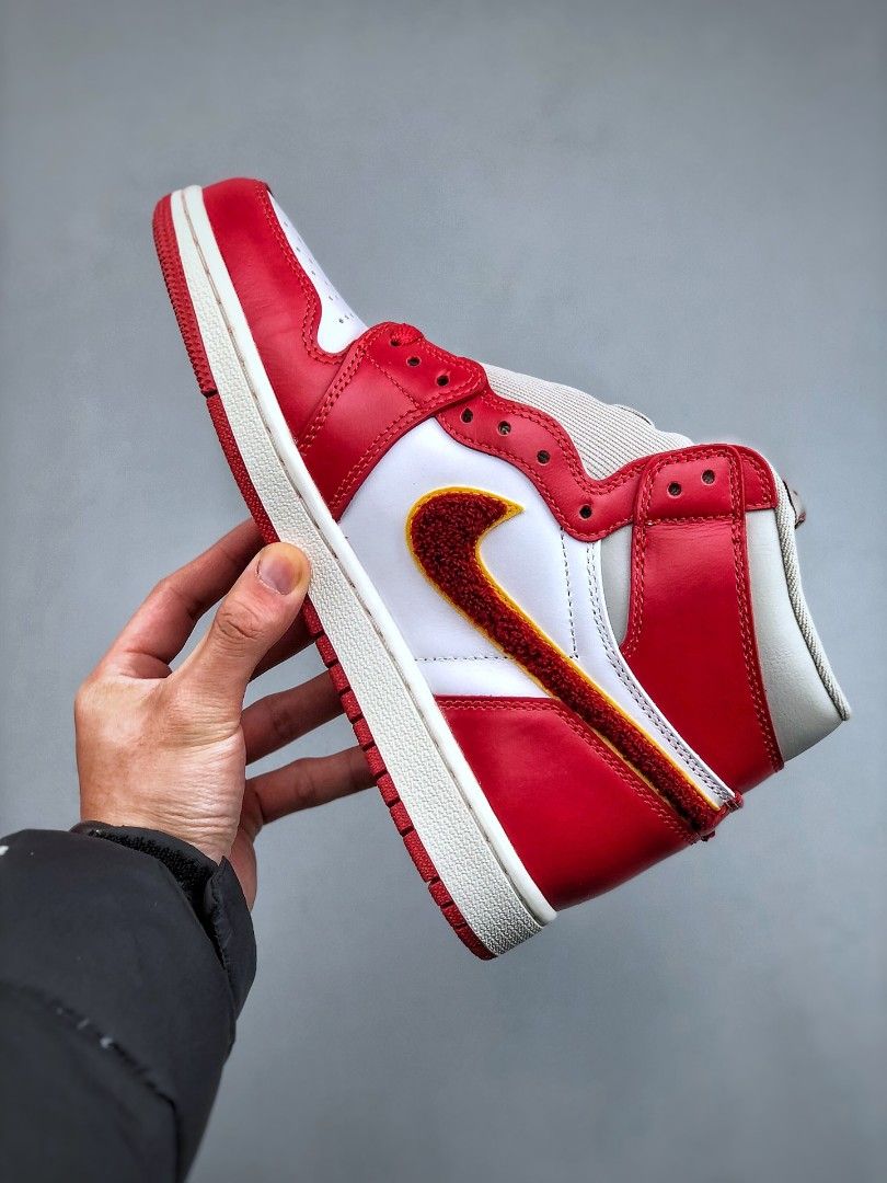 NIKE Air Jordan High OG WMNS 