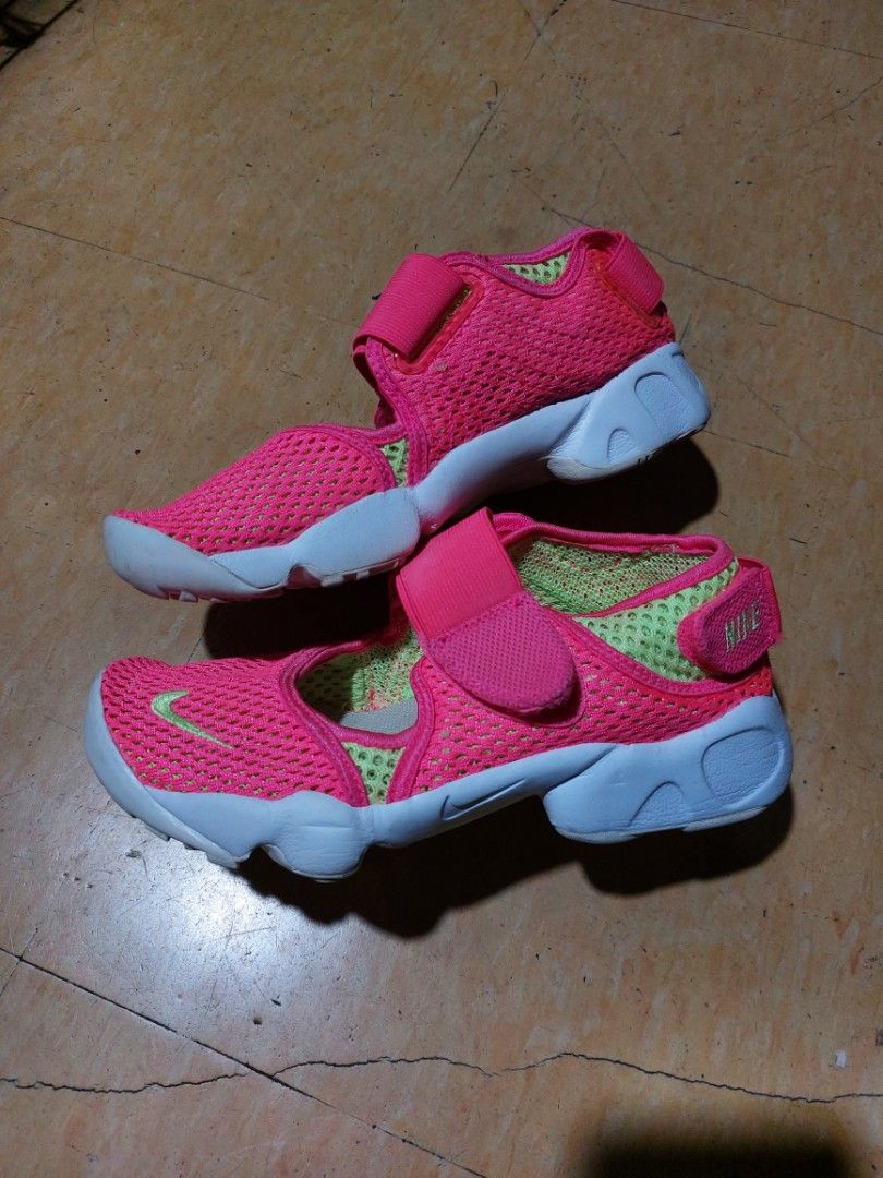 Nike Air Rift BR Sport Pink Sandals Hyper Pink Ghost Green White 22 cm Women s Fashion Footwear Sneakers on Carousell