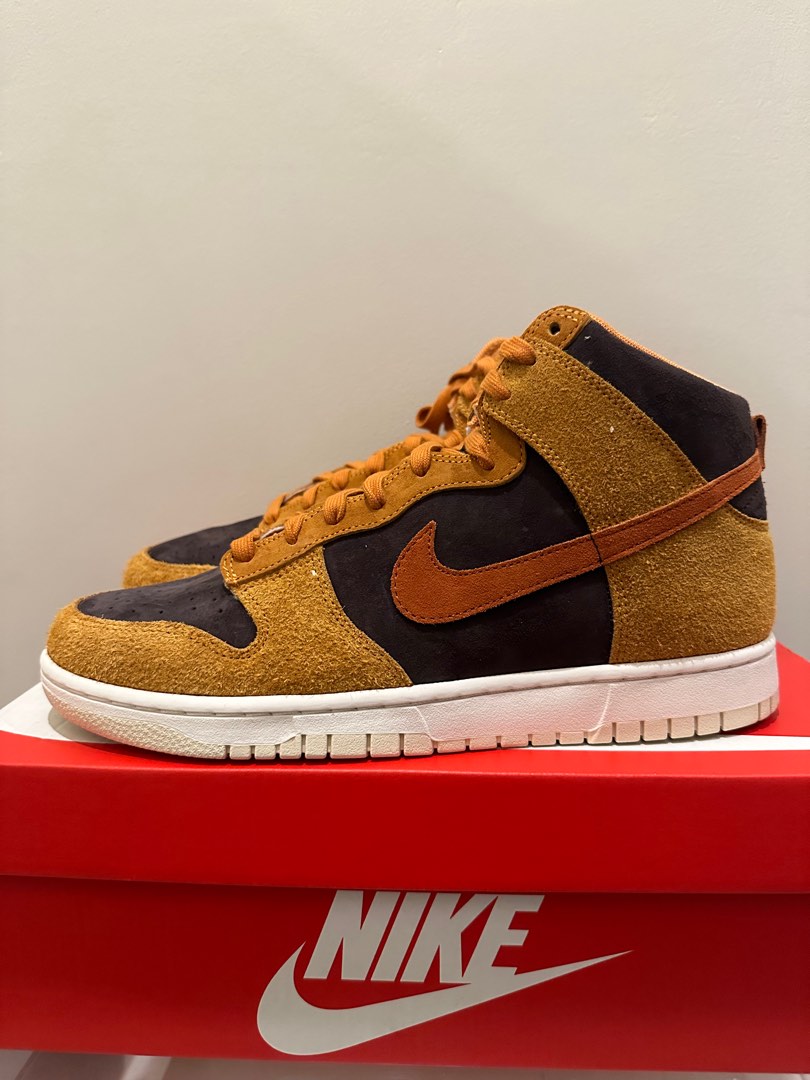 dunk high dark russet on feet