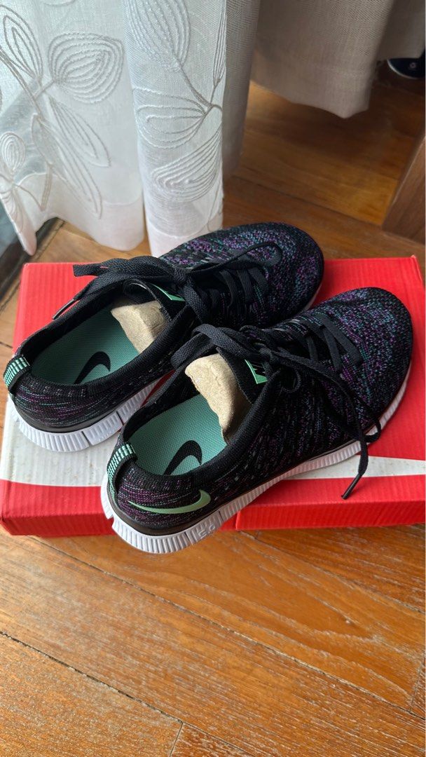 Nike flyknit free nsw discount