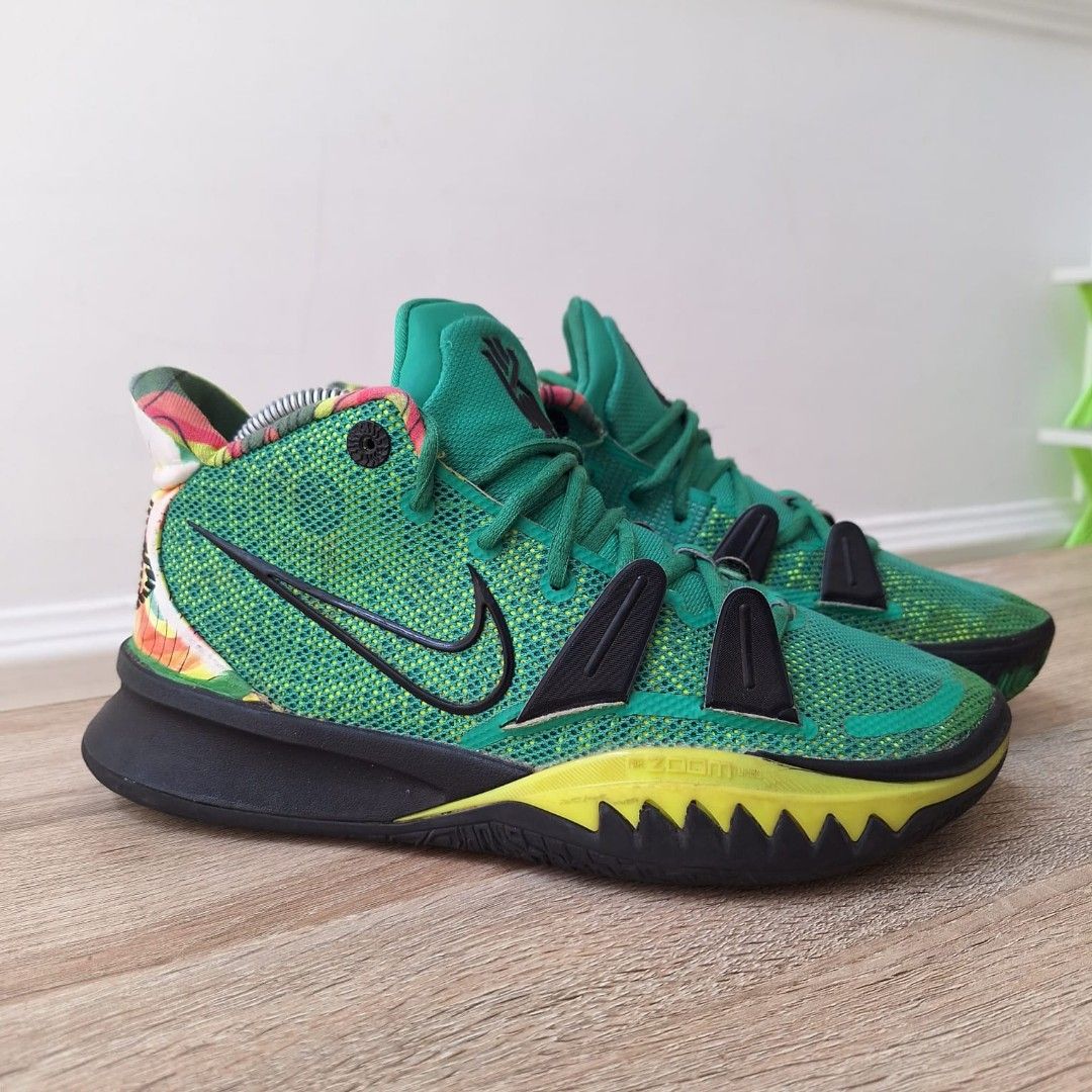 Kyrie sepatu new arrivals