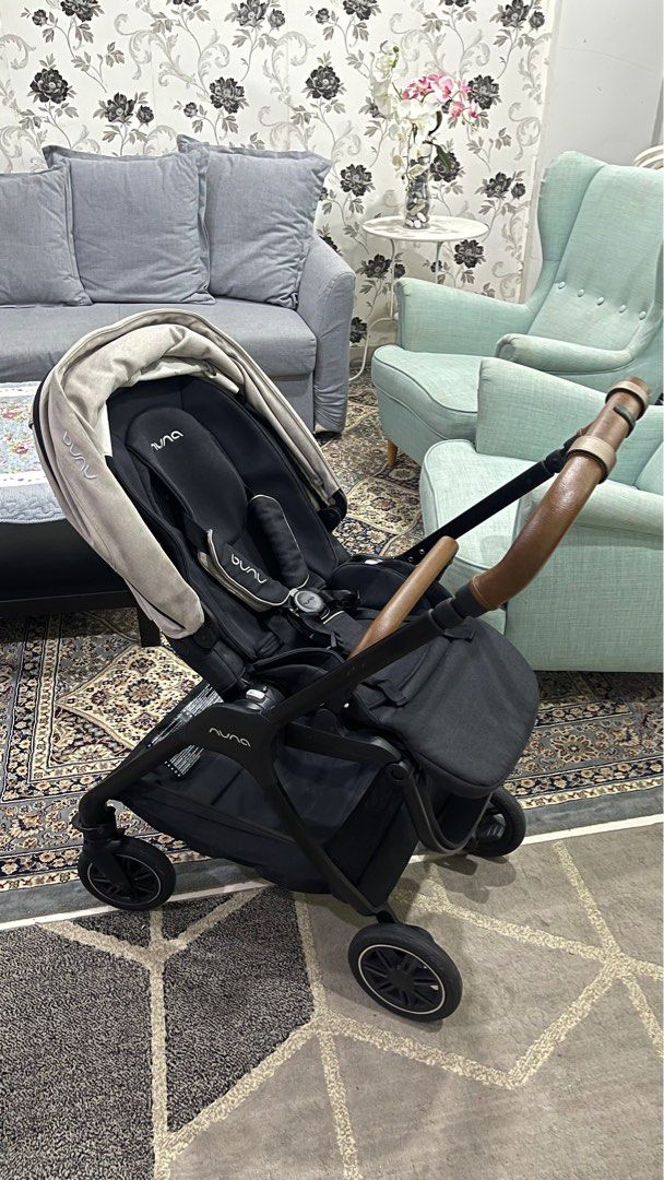 Used outlet nuna stroller