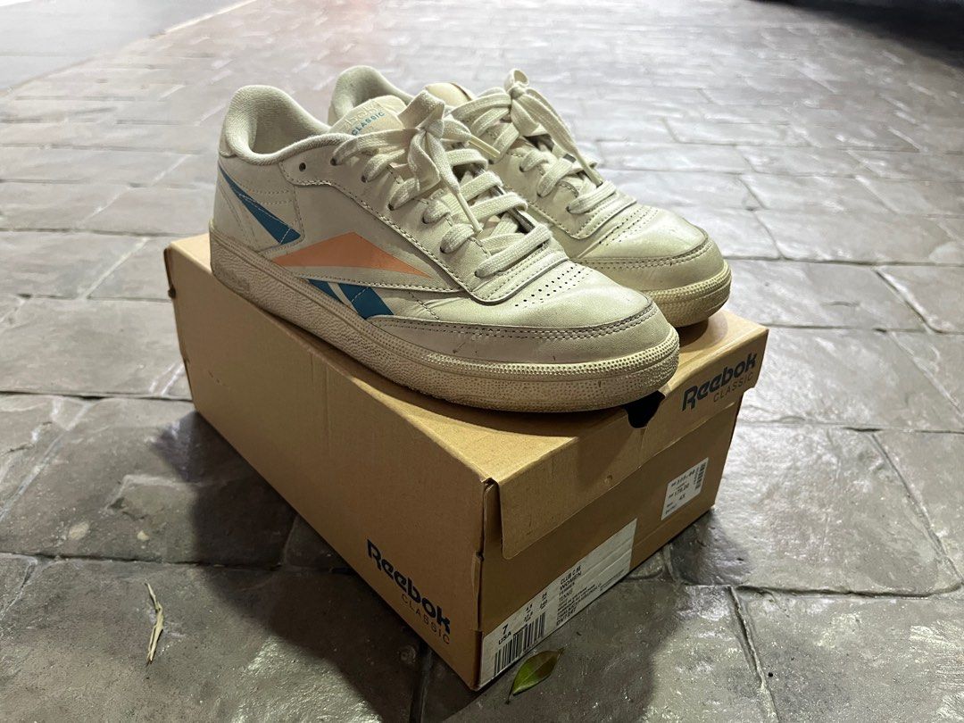 Reebok club c 85 chalk cyan sunglow deals