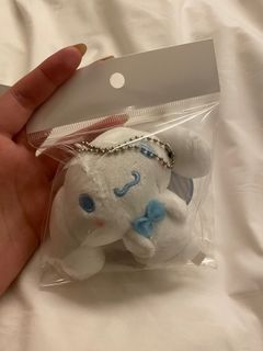 (Category: ) located in . Submitted by eri.closet (Listing ID 1268648078, Image 1). Description: .