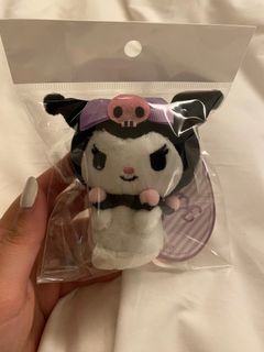 (Category: ) located in . Submitted by eri.closet (Listing ID 1268647890, Image 1). Description: .