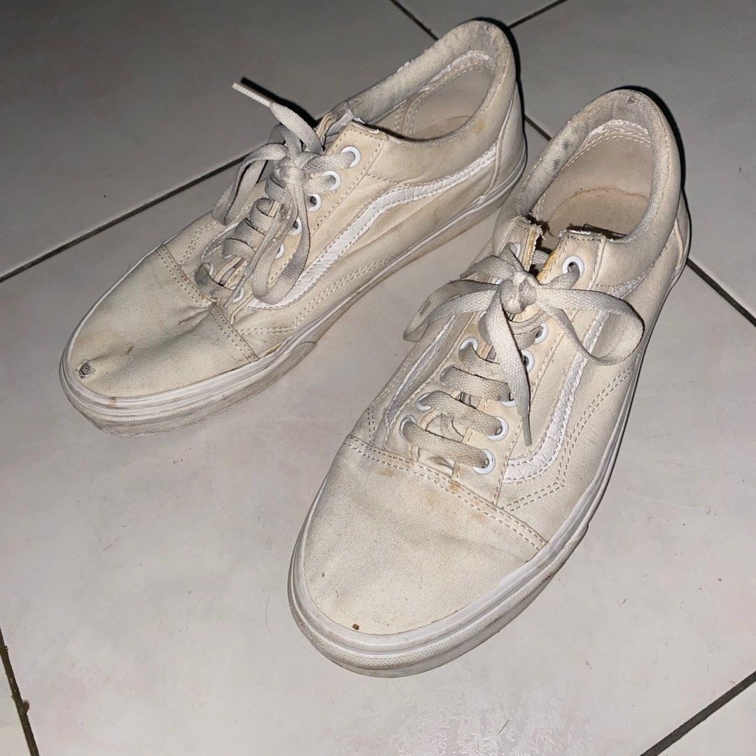 Vans all white on sale fashion