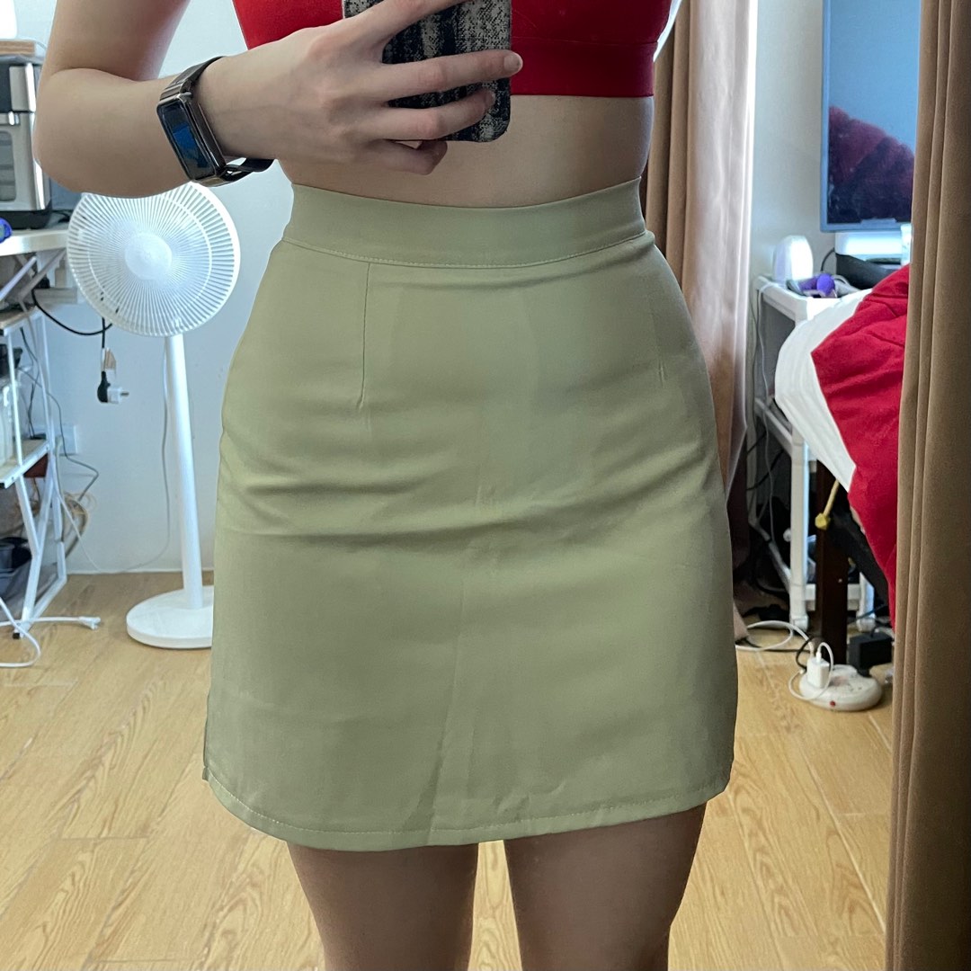 Pastel Green Skirt (with short lining inside), Women's Fashion, Bottoms