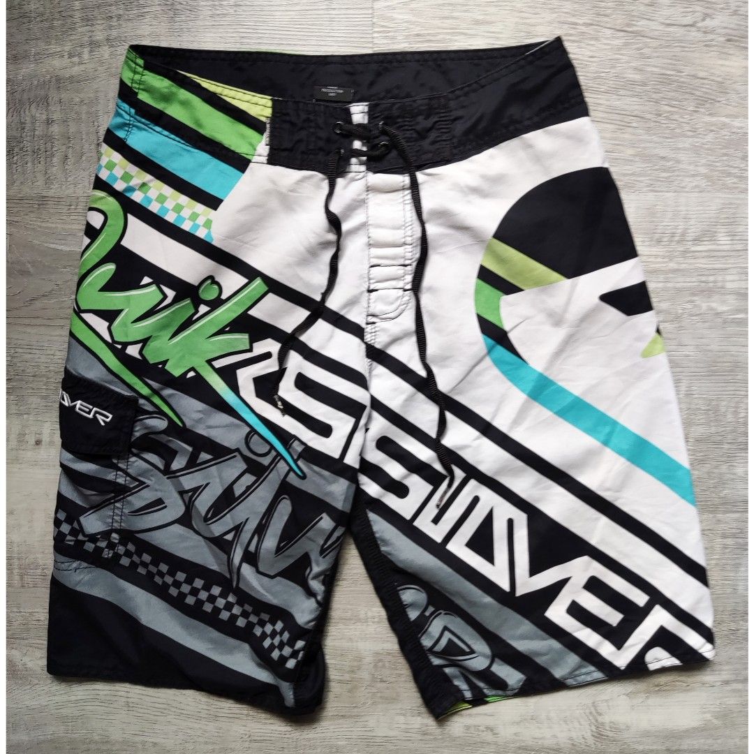 Quicksilver shorts hotsell for men