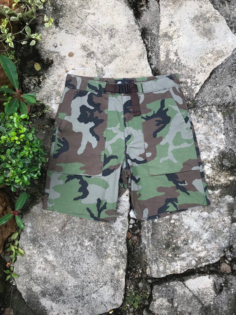 Nike sb shorts camo store