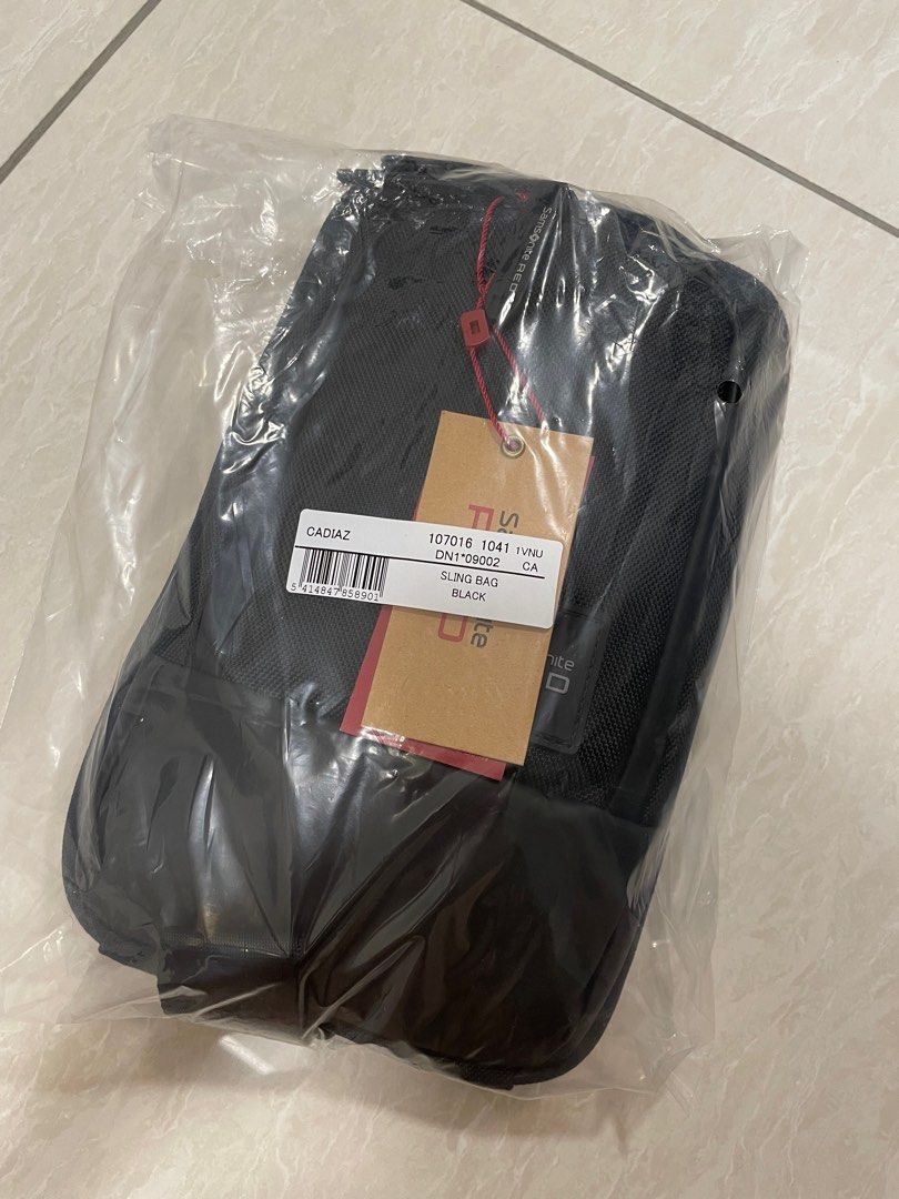 Samsonite cadiaz top
