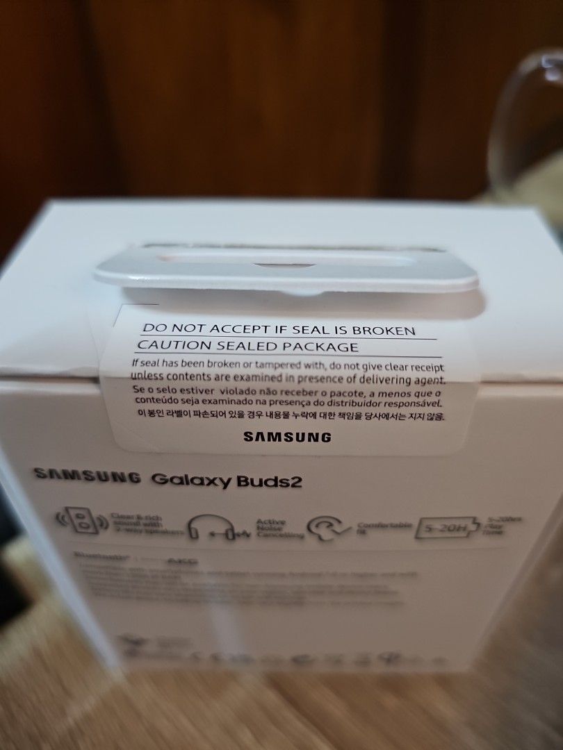 SAMSUNG Galaxy Buds2 (Category: Headphones & Headsets) located in Pasay City. Submitted by mystuffmel (Listing ID 1268548797, Image 3). Description: Bluetooth Version Bluetooth v5.2 Compatible Specification of Smartphone Android 7.0 ↑ , 1.5GB ↑ Sensors Accelerometer,Gyro Sensor,Hall Sensor,Proximity Sensor,Touch Sensor,VPU(Voice Pickup Unit) Earbud Weight 5.0 gAudio and Video Number of MIC 6 Ambient Sound Yes Active Noise Cancellation Yes Connect