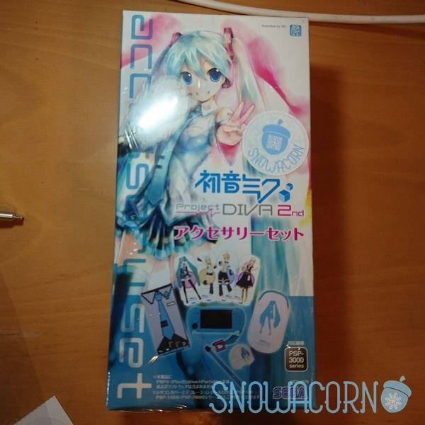 SEGA 初音未來初音ミクProject DIVA 2nd PSP 遊戲機配件套裝, 電子遊戲