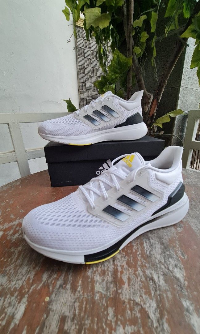Sepatu running shop adidas original