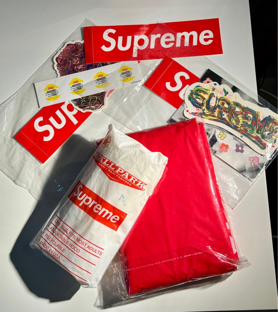 Supreme raincoat hot sale