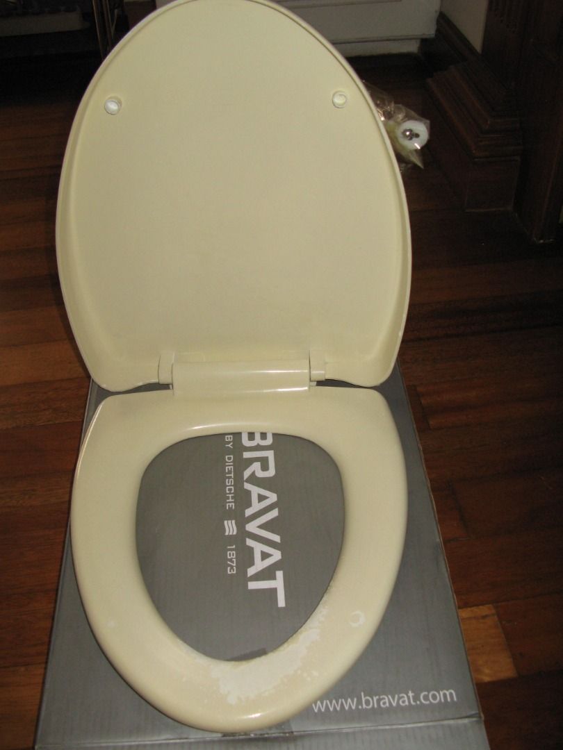 Toilet seat cover (Category: Bathroom & Kitchen Fixtures) located in Manila. Submitted by mil.choi (Listing ID 1268615157, Image 2). Description: toilet seat cover length wise edge to edge is 18" (excluding the portion where screws will be mounted. note: changed due to peeling off as can be seen on the pictures.