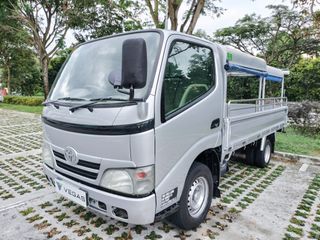 Toyota Dyna (D) 3.0M with retractable canopy for rent. Van and lorry / truck rental