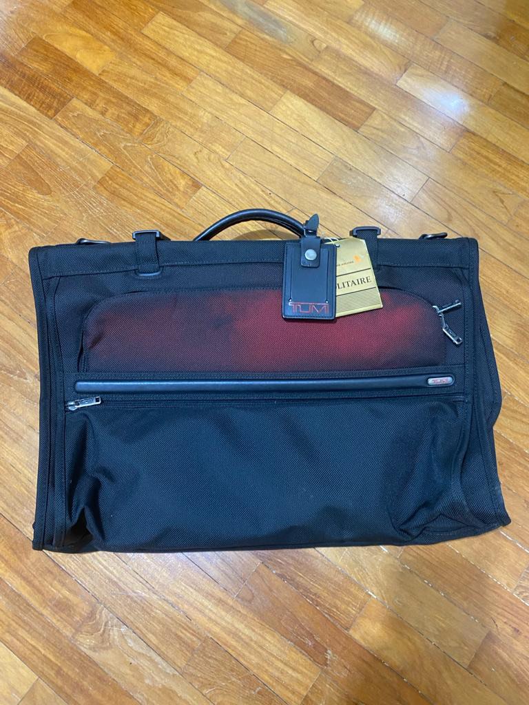 TUMI TriFold Garment Bag, Hobbies & Toys, Travel, Luggage on Carousell