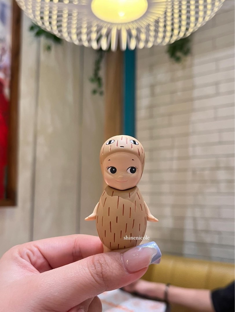 Série créatures Sonny Angel X Donna Wilson NEUF - Secret Peanut | eBay