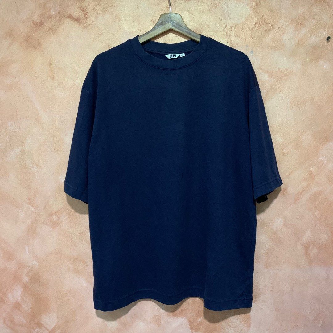 Uniqlo Airism Oversized T-shirt (Brand New with Tag On), Men's Fashion,  Tops & Sets, Tshirts & Polo Shirts on Carousell