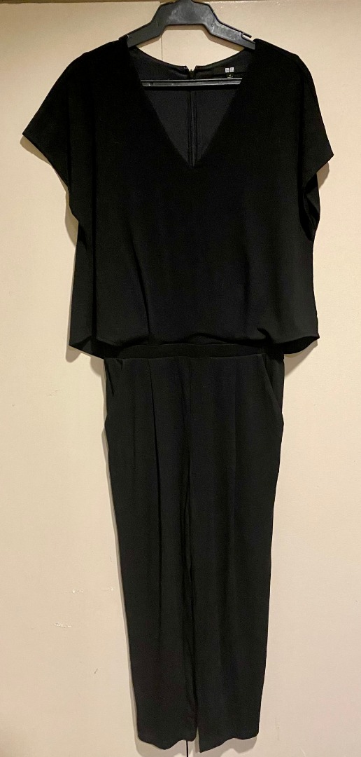 UNIQLO Black Jumpsuit, Women's Fashion, Dresses & Sets, Jumpsuits on